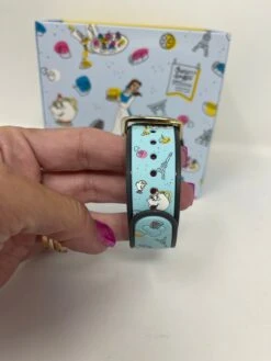 Disney Epcot Food & Wine Festival 2021 Dooney & Bourke Belle Magicband -Disney 198CD211 595E 47FF 85FD 1E4264B61882 scaled