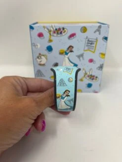 Disney Epcot Food & Wine Festival 2021 Dooney & Bourke Belle Magicband -Disney 87175E04 E65E 4A57 BA44 4A8ECD851F04 scaled