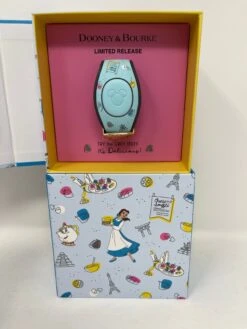 Disney Epcot Food & Wine Festival 2021 Dooney & Bourke Belle Magicband -Disney 8B1D2C49 F8AB 4FDD 8CE7 C3E452EBF8A2 scaled